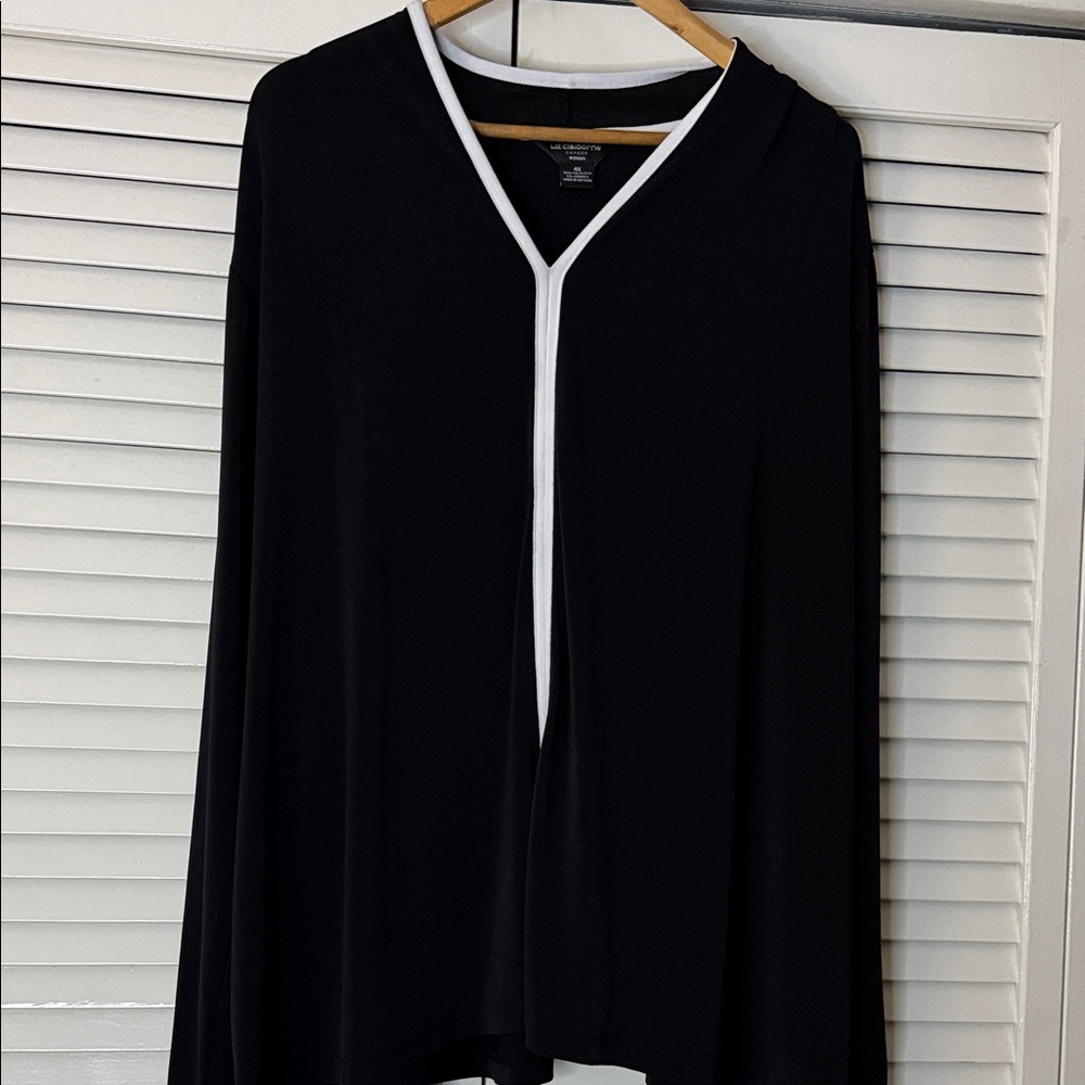 Liz Claiborne Black and White Women's Top